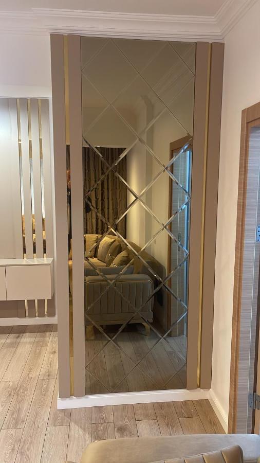 Elegant Suite - Titan Park Bucarest Esterno foto