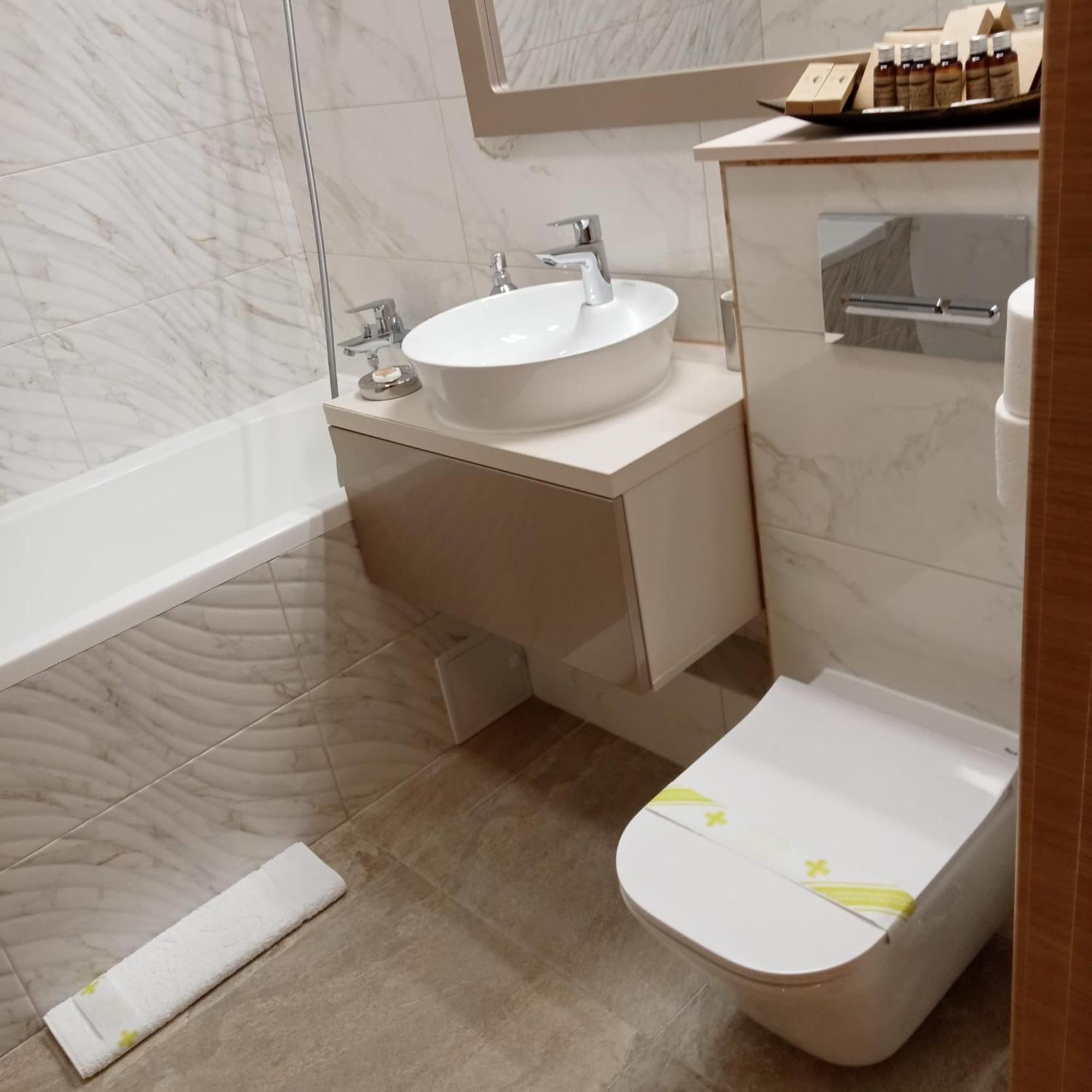 Elegant Suite - Titan Park Bucarest Esterno foto