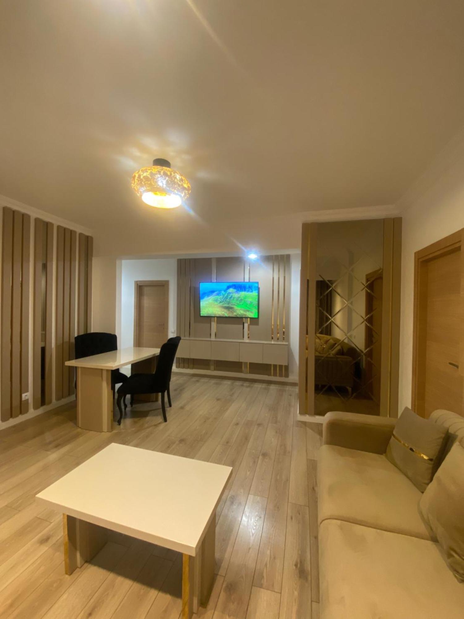 Elegant Suite - Titan Park Bucarest Esterno foto