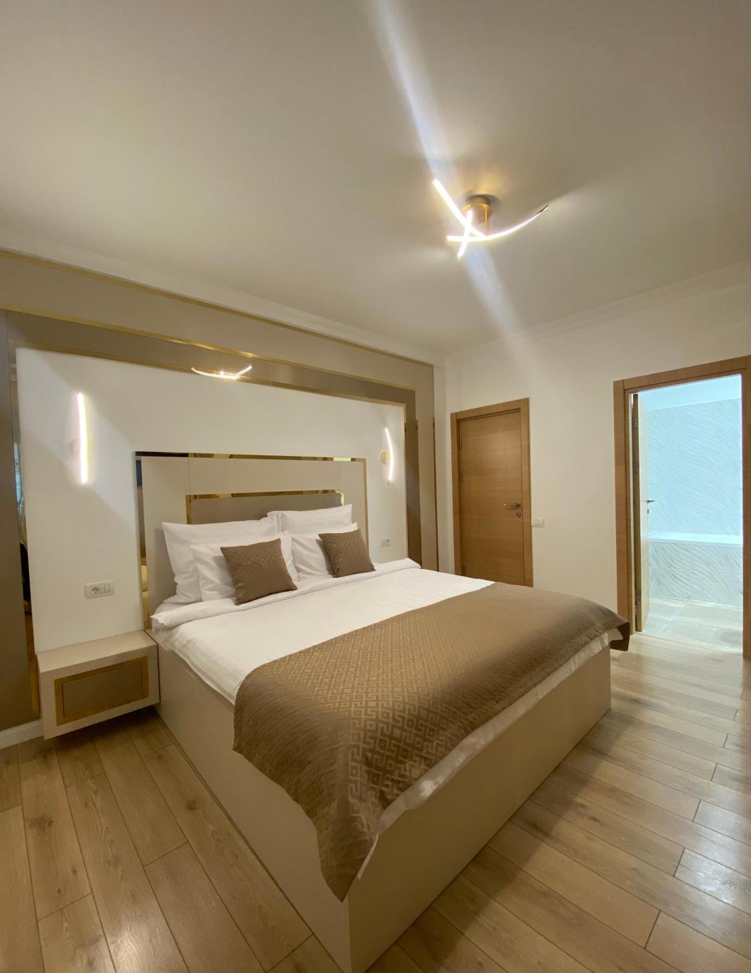 Elegant Suite - Titan Park Bucarest Esterno foto