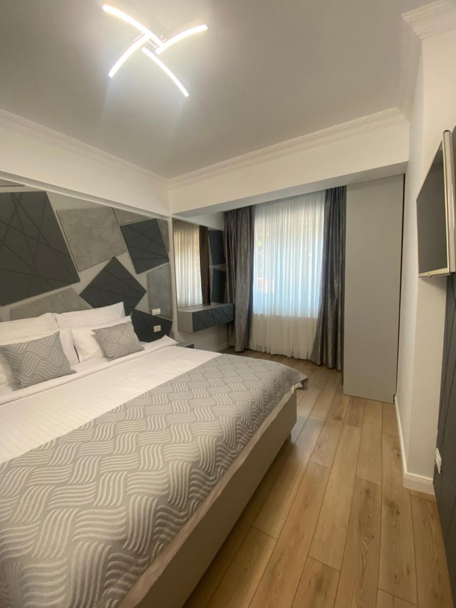 Elegant Suite - Titan Park Bucarest Esterno foto